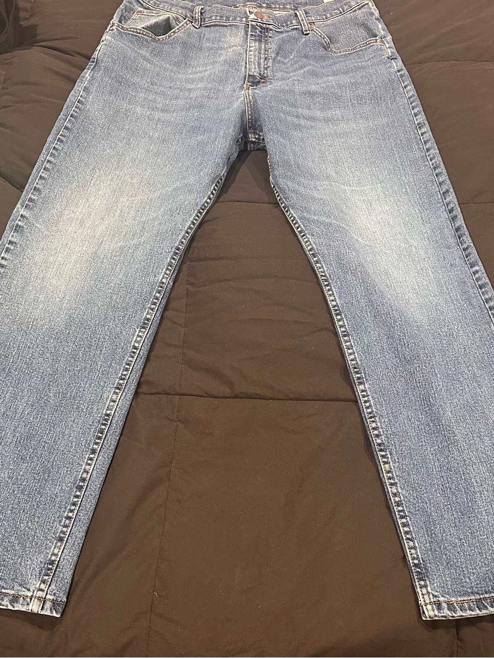 Wrangler Straight Light Wash Blue Jeans